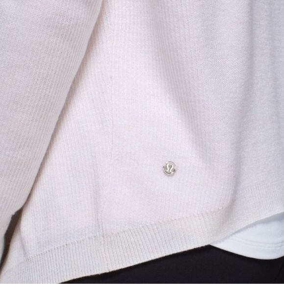 LULULEMON Cabin Yogi Wrap in Heathered White Neutral Blush 10 - Picture 11 of 15